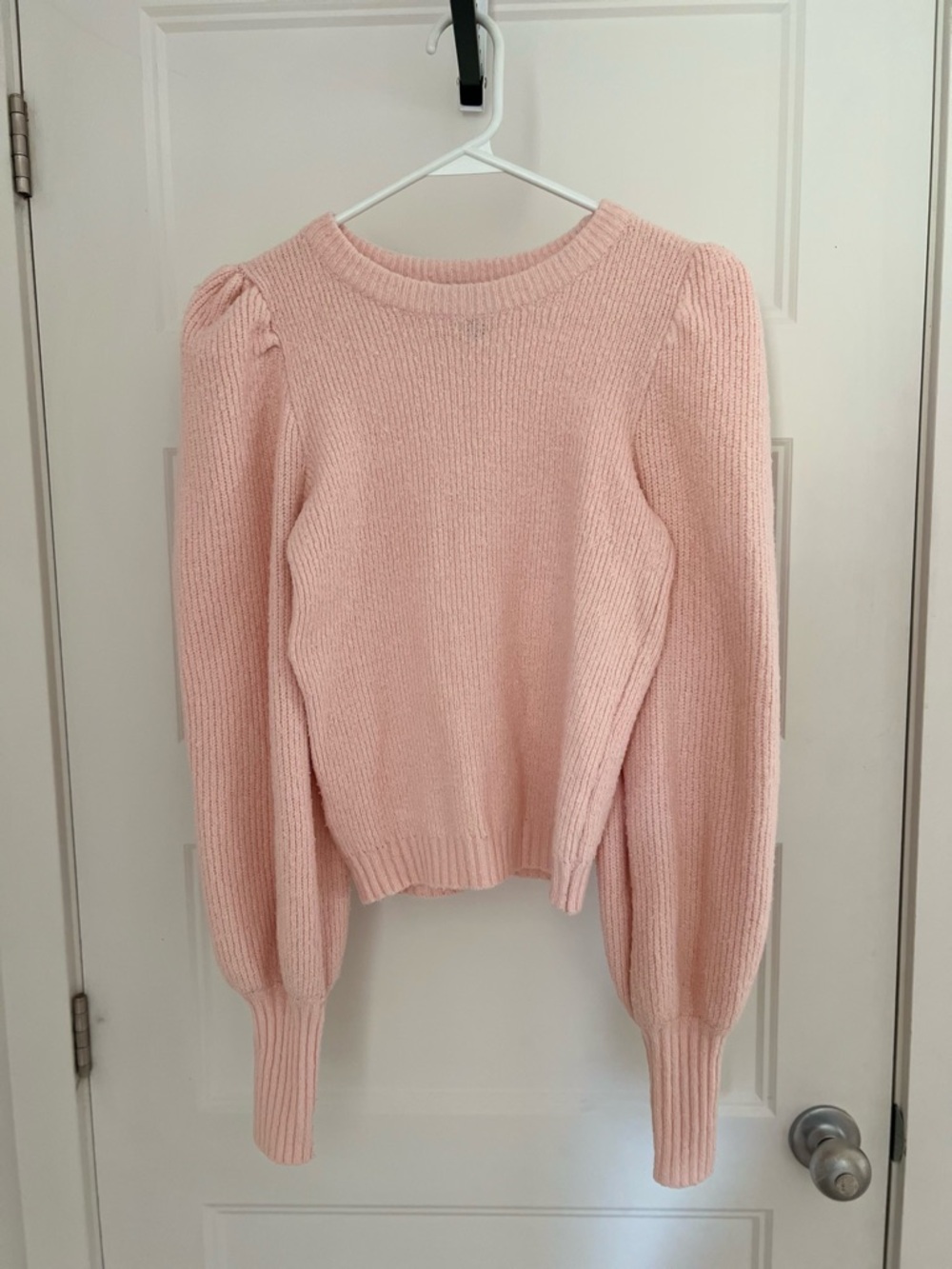 Women’s Pink Crewneck Puff-Sleeve Sweater - Size Medium